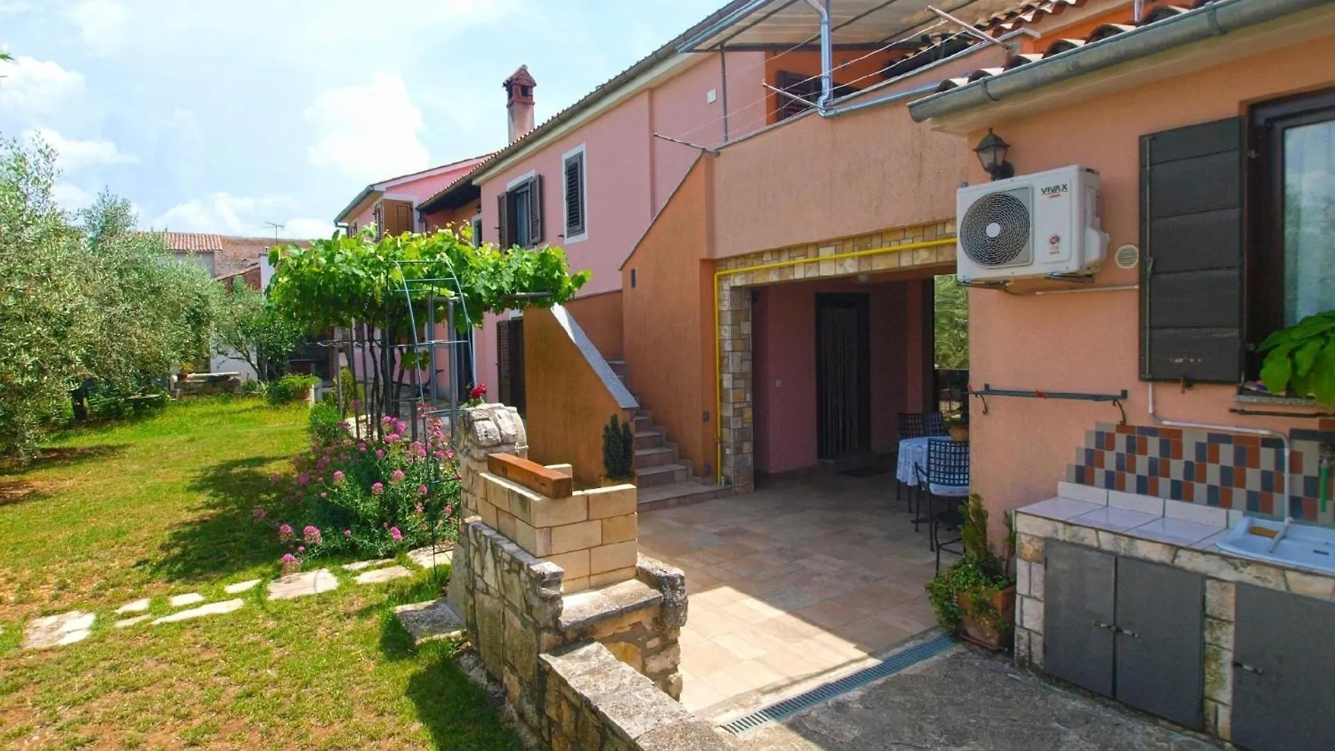 Ferienwohnung Fuer 4 Personen Ca 60 Qm In Vodnjan, Istrien Istrische Riviera 0*, Vodnjan